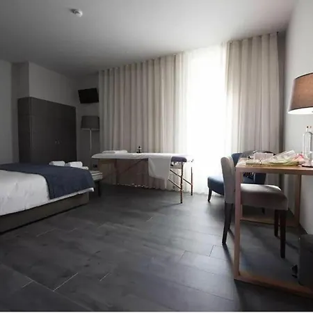 8 Hotel&bistrô Hotel Santo Tirso